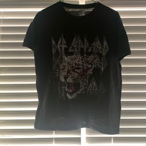 black def leppard band t shirt